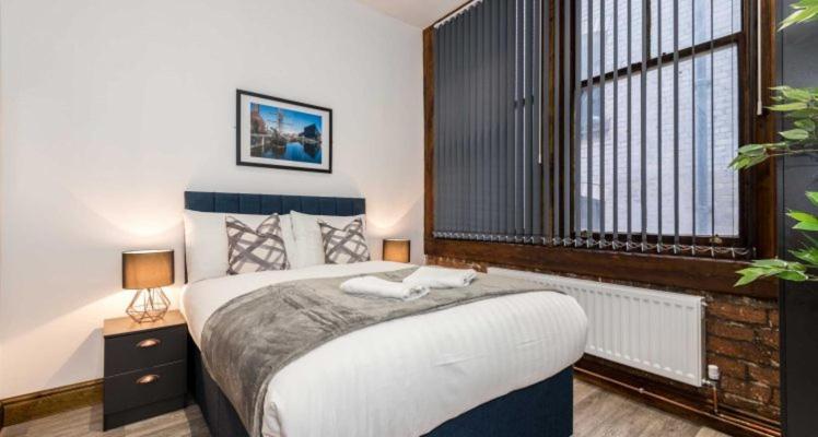 27 Stanley Street Aparthotel By Ustay Ливърпул Екстериор снимка
