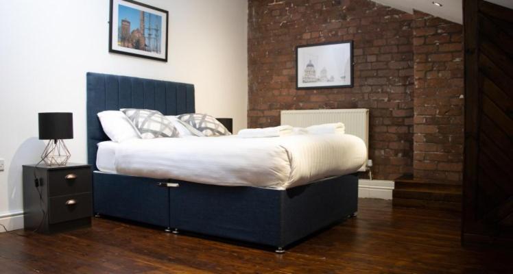 27 Stanley Street Aparthotel By Ustay Ливърпул Екстериор снимка